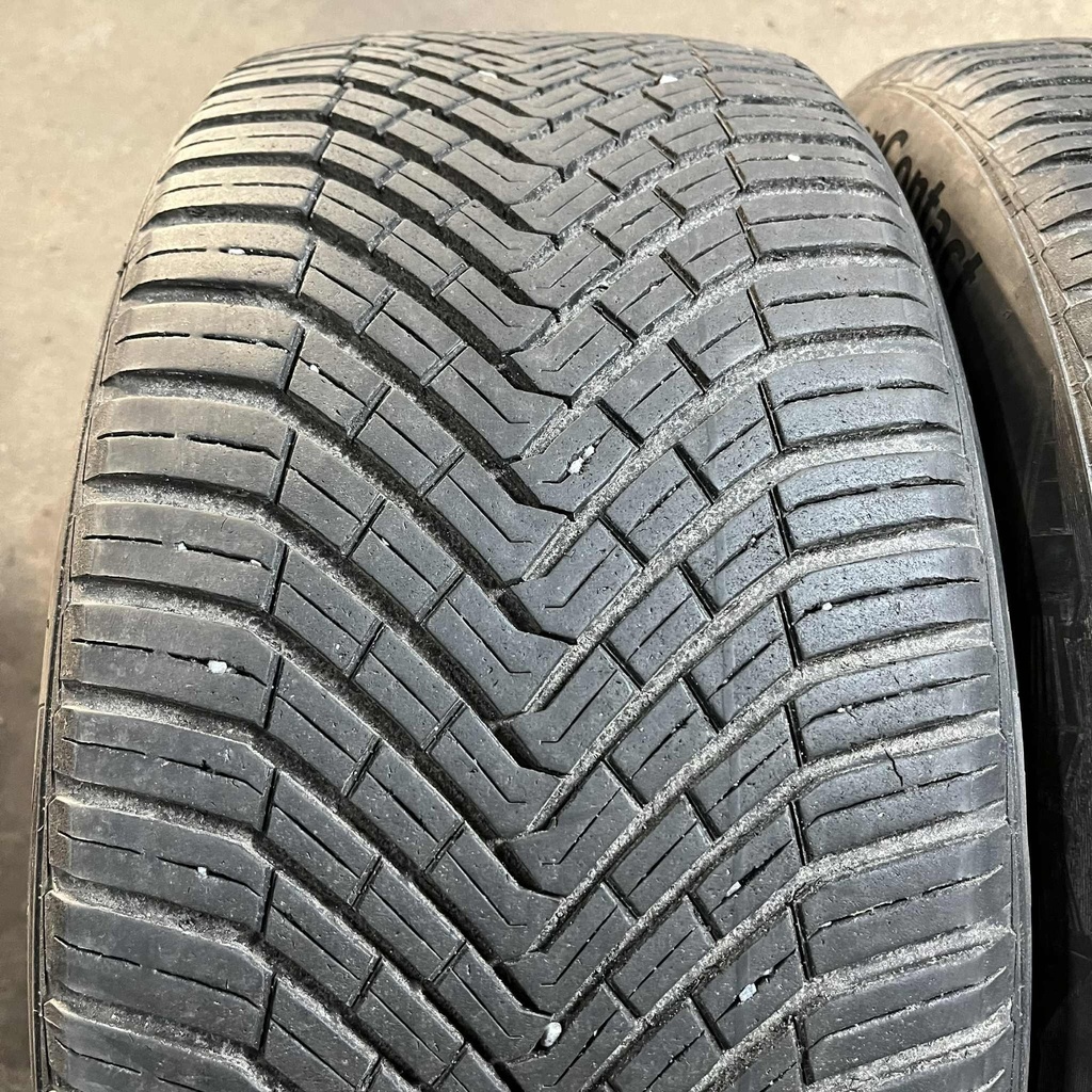 19" - 255/45r19 Continental AllSeason Contact 