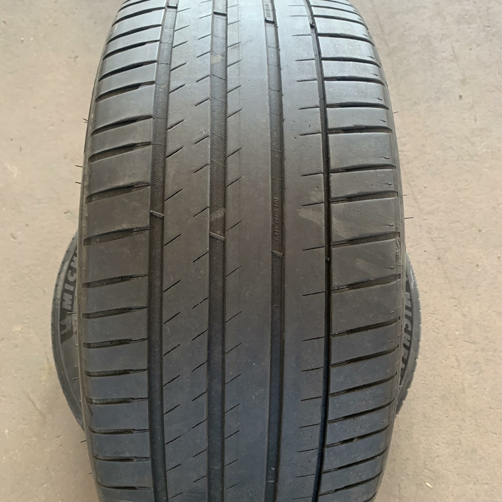 20" - 255/40r20 Michelin Pilot Sport EV Acoustic (2 kpl) 