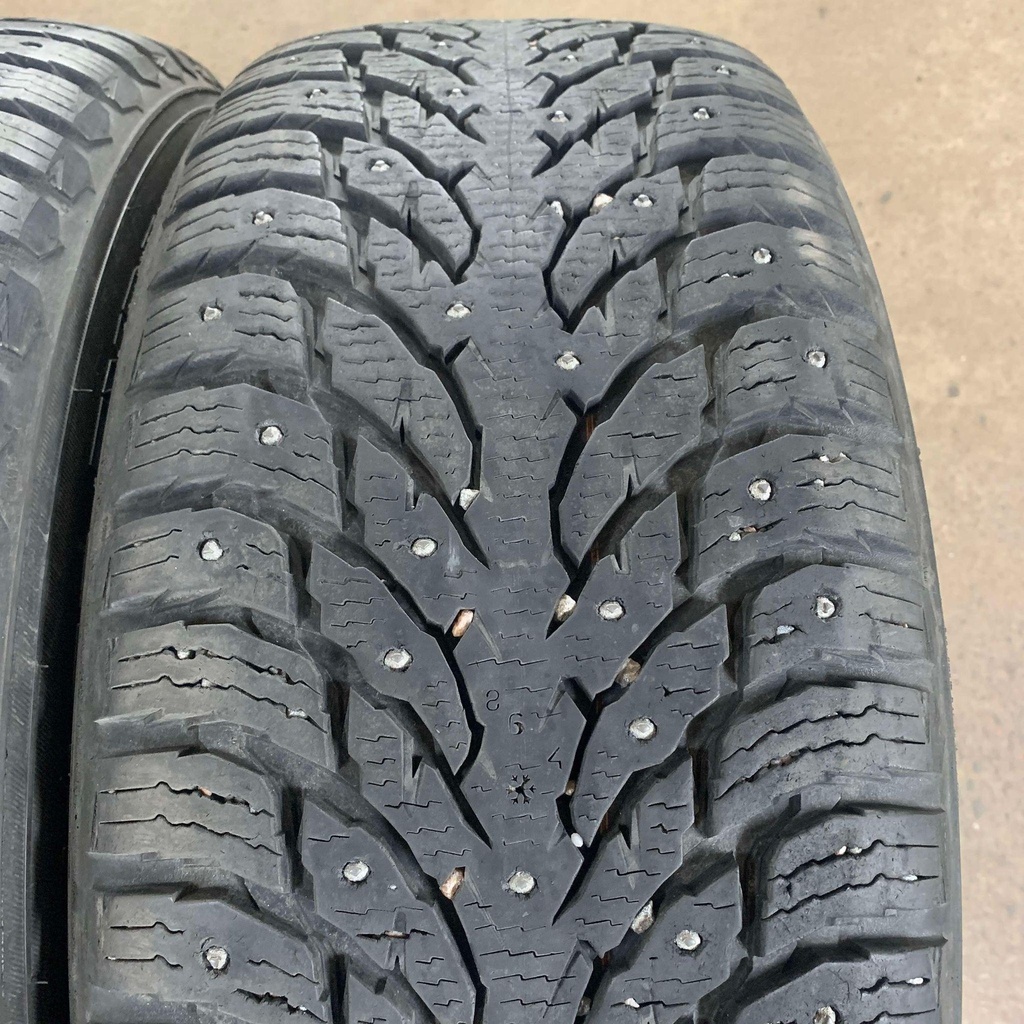 19" - 255/55r19 Nokian Tyres Hakkapeliitta 9 SUV 