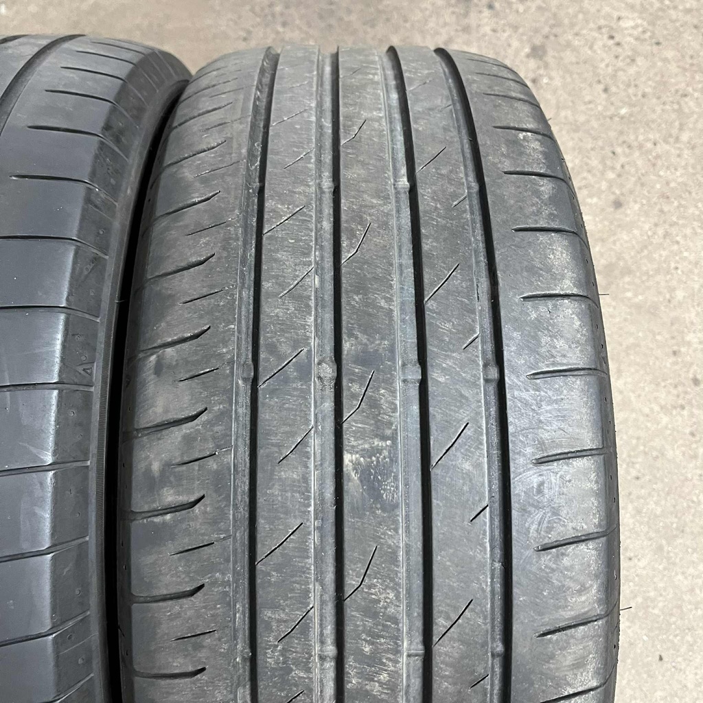 17" - 225/55r17 Toyo Proxes Comfort 