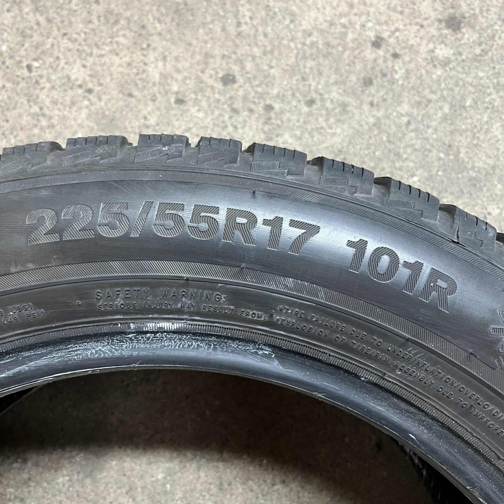 17" - 225/55r17 Triangle Snowlink PL01 (2 kpl) 