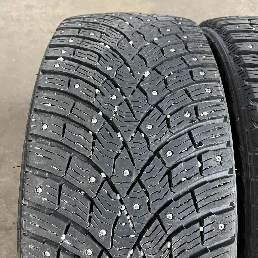 18" - 235/45r18 Triangle IceLynx TI501 