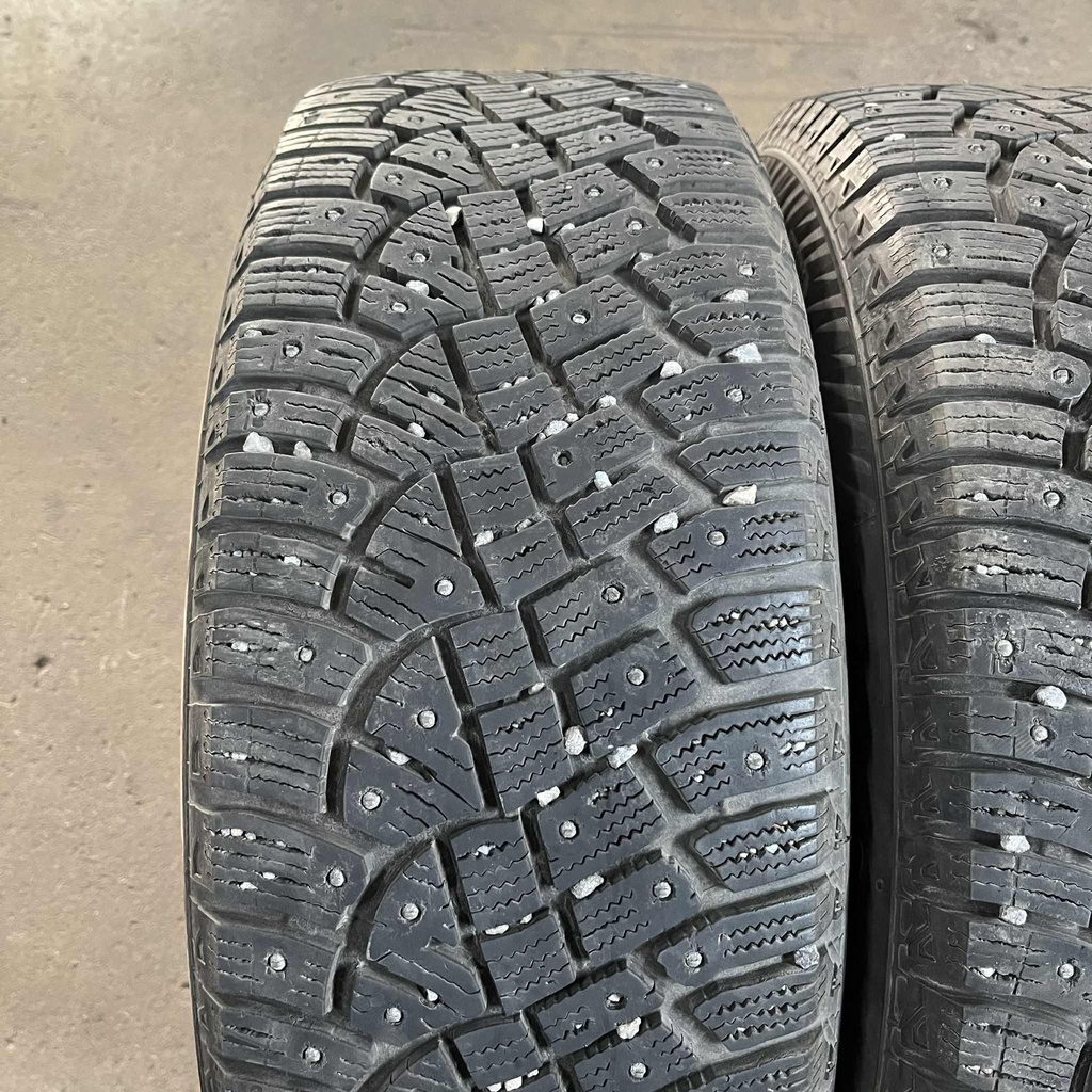 16" - 215/60r16 Continental IceContact 2 