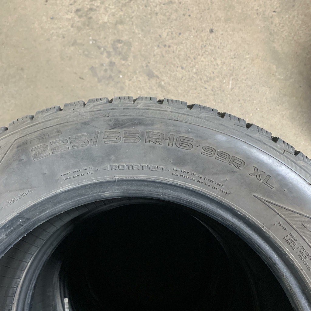 16" - 225/55r16 Nokian Tyres Hakkapeliitta R2 