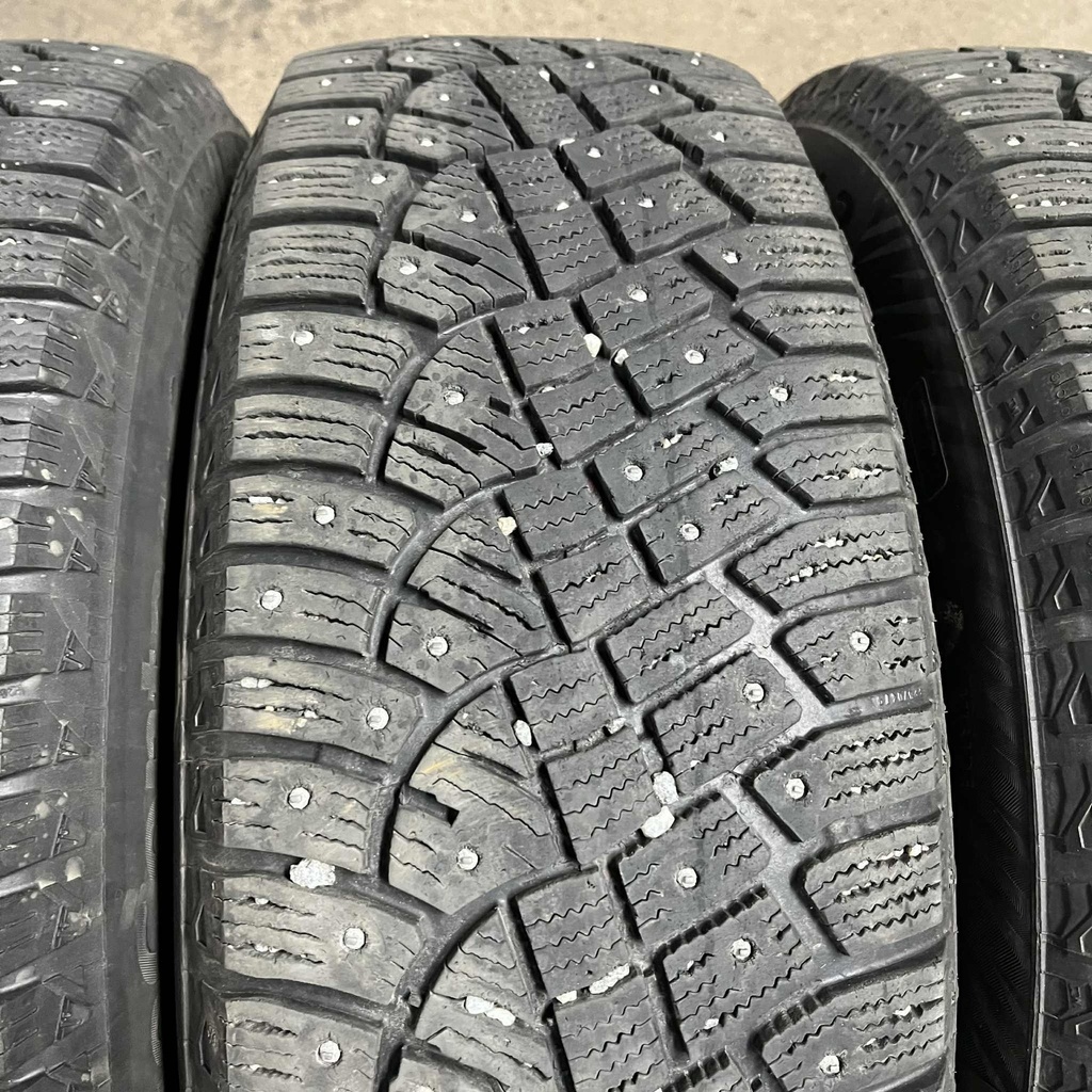 17" - 225/65r17 Continental IceContact 2 