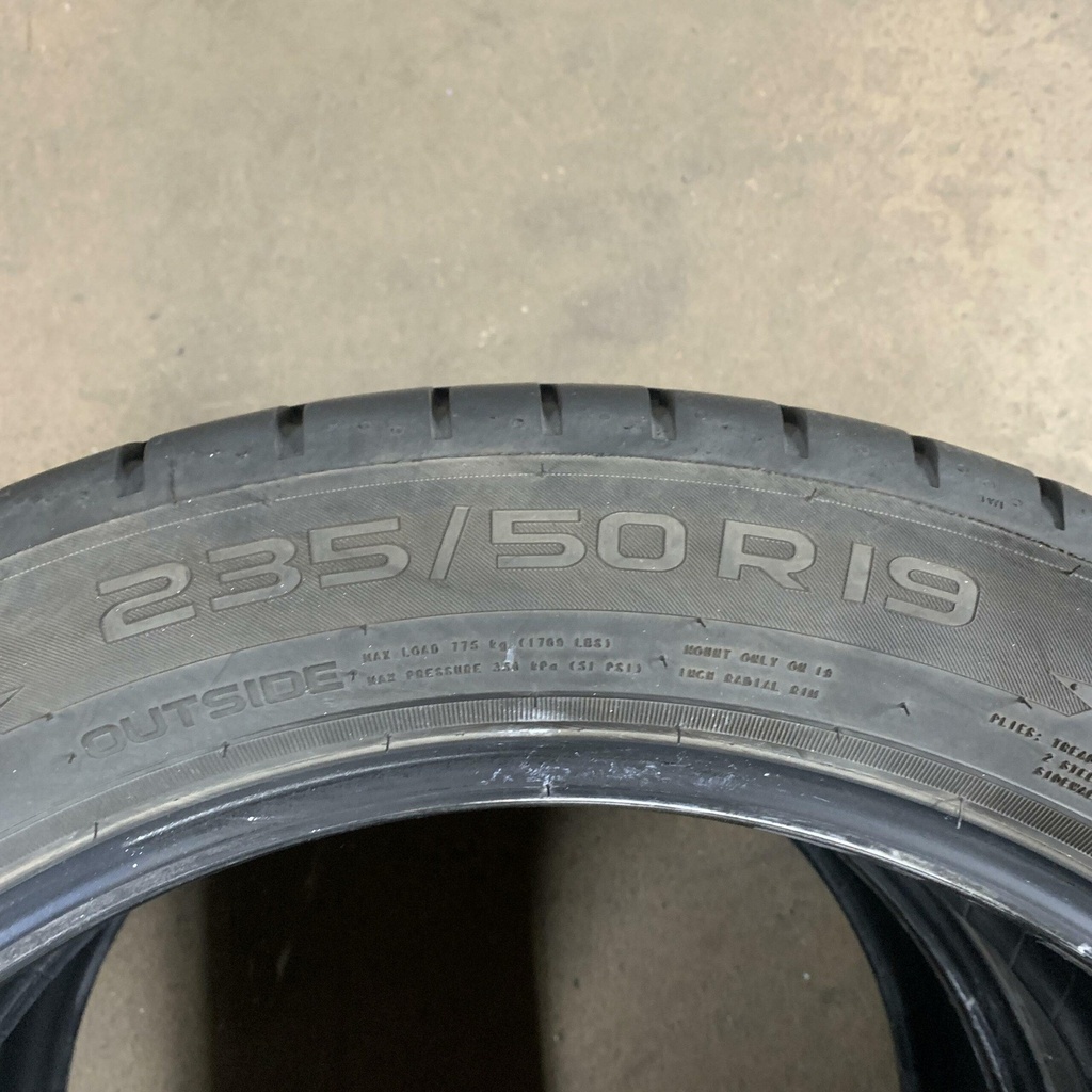 19" - 235/50r19 Nokian Tyres Hakka Black 2 SUV (2 kpl) 