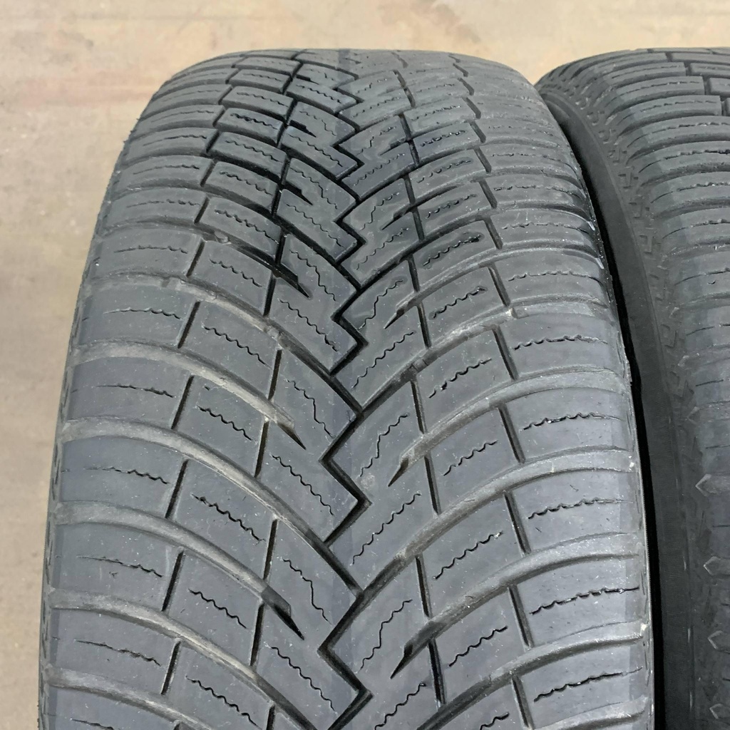19" - 235/50r19 &amp; 255/45r19 Pirelli Scorpion All Season SF2 