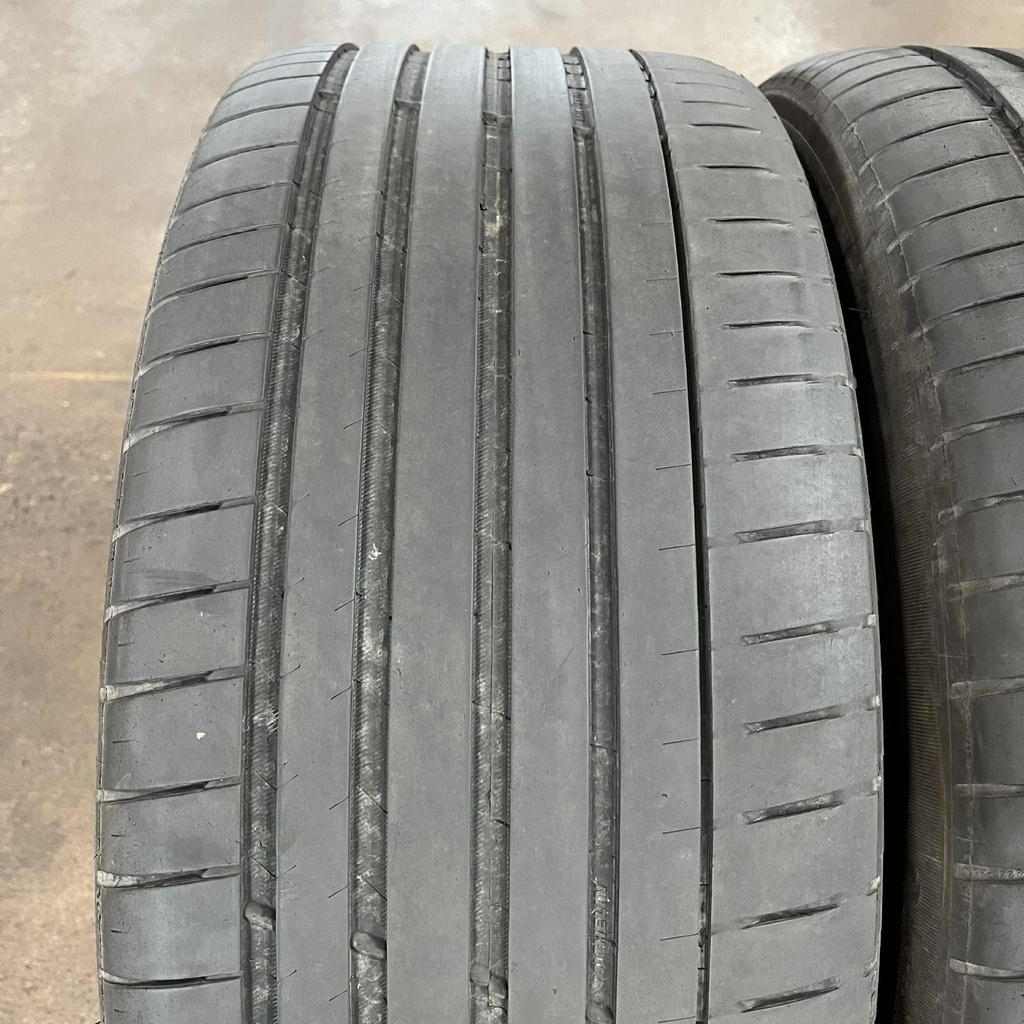 22" - 275/40r22 Michelin Pilot Sport 4 SUV ZP 