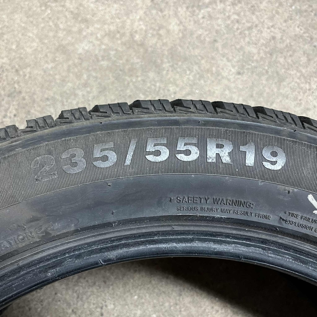 19" - 235/55r19 Triangle IceLynx TI501 