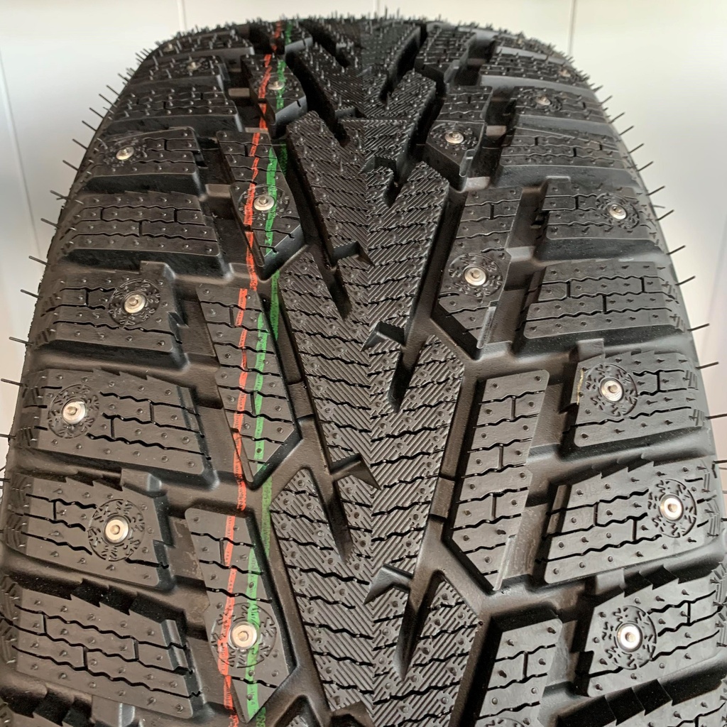 195/65R15 95T MAZZINI ICE LEOPARD XL