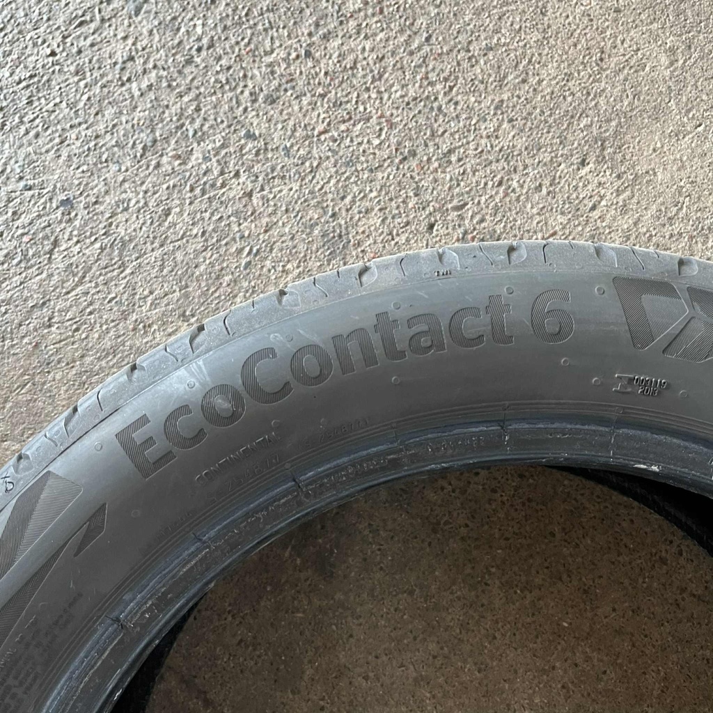 16" - 215/45r16 Continental EcoContact 6 