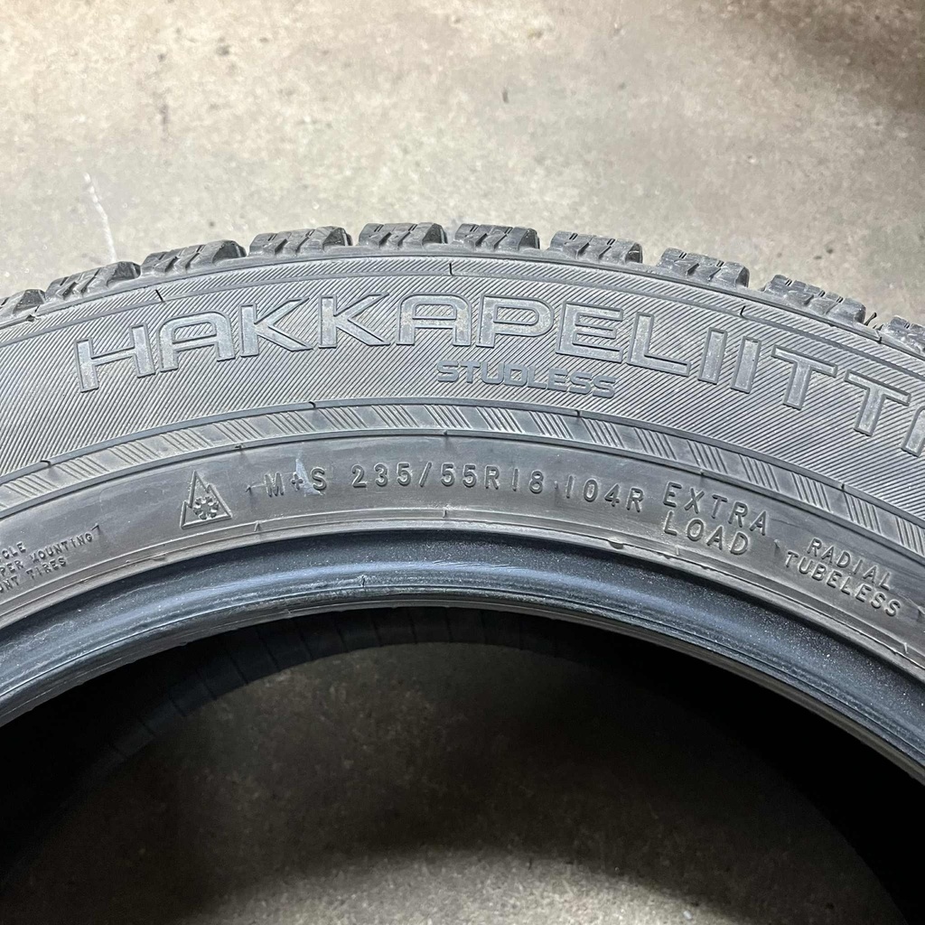 18" - 235/55r18 Nokian Tyres Hakkapeliitta R3 