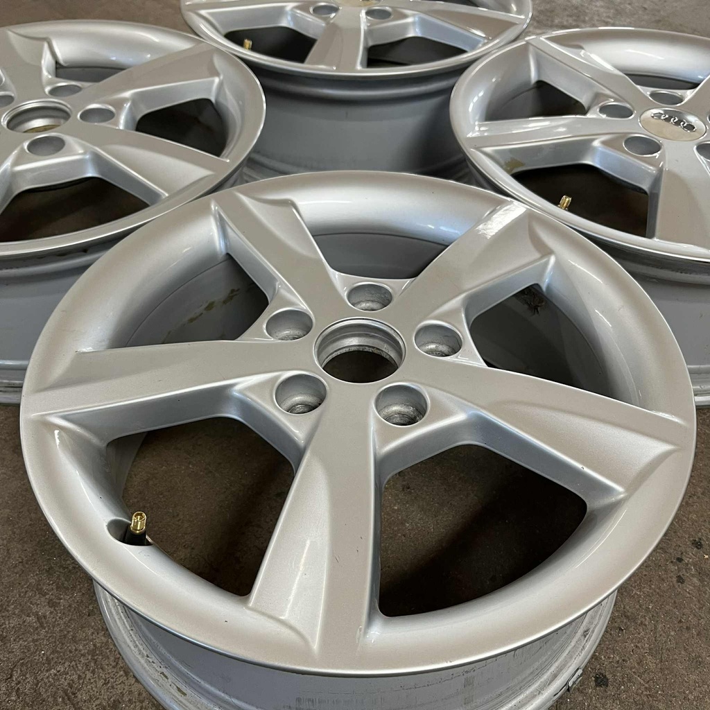 AUDI A3 ORIGINAL 6.0×16″ 5/112 ET48 CB66.6 / KÄYTETYT VANTEET