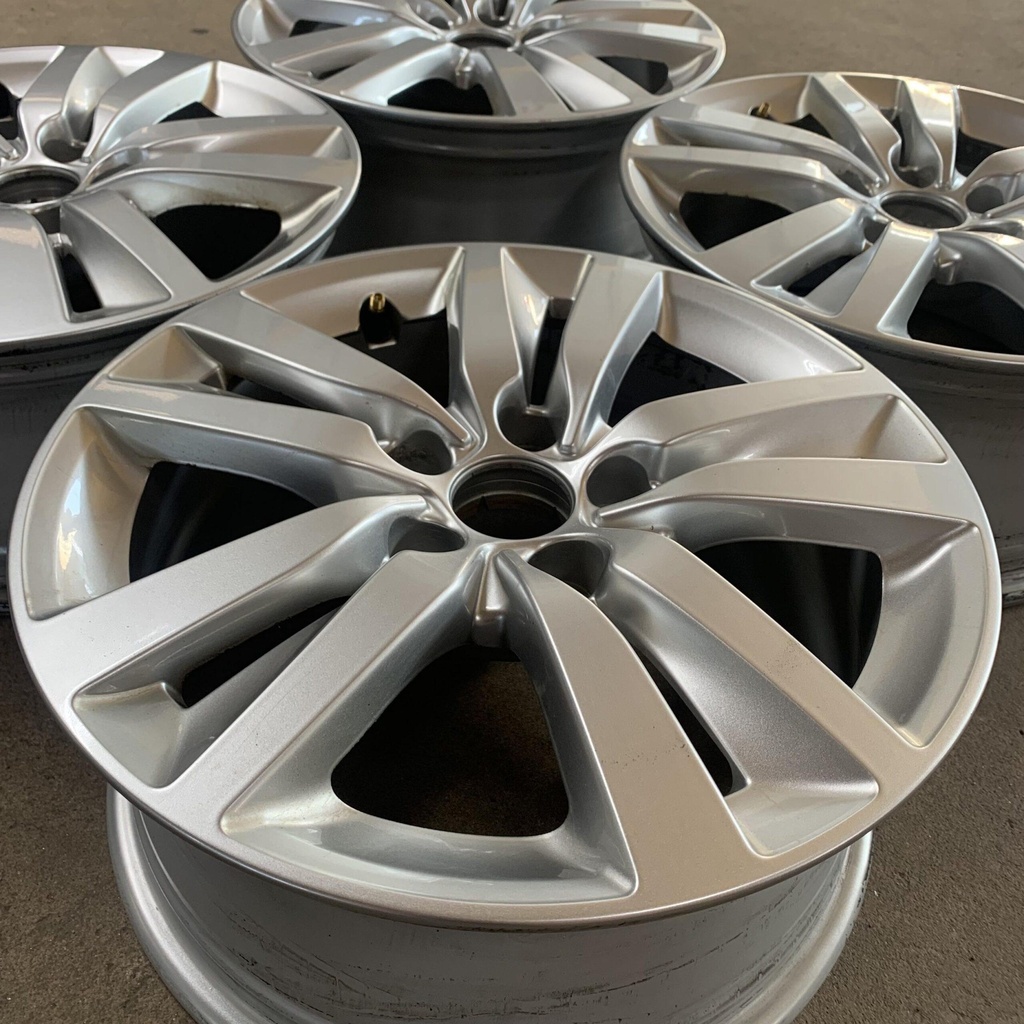 PEUGEOT 308 ORIGINAL 7.0×16″ 5/108 ET44 CB65.1 / KÄYTETYT VANTEET (kopio)