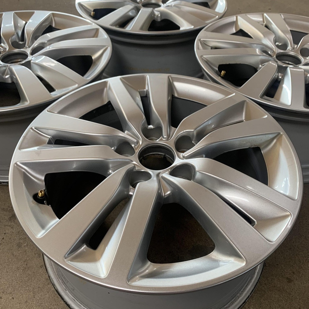 PEUGEOT 308 ORIGINAL 7.0×16″ 5/108 ET44 CB65.1 / KÄYTETYT VANTEET (kopio)