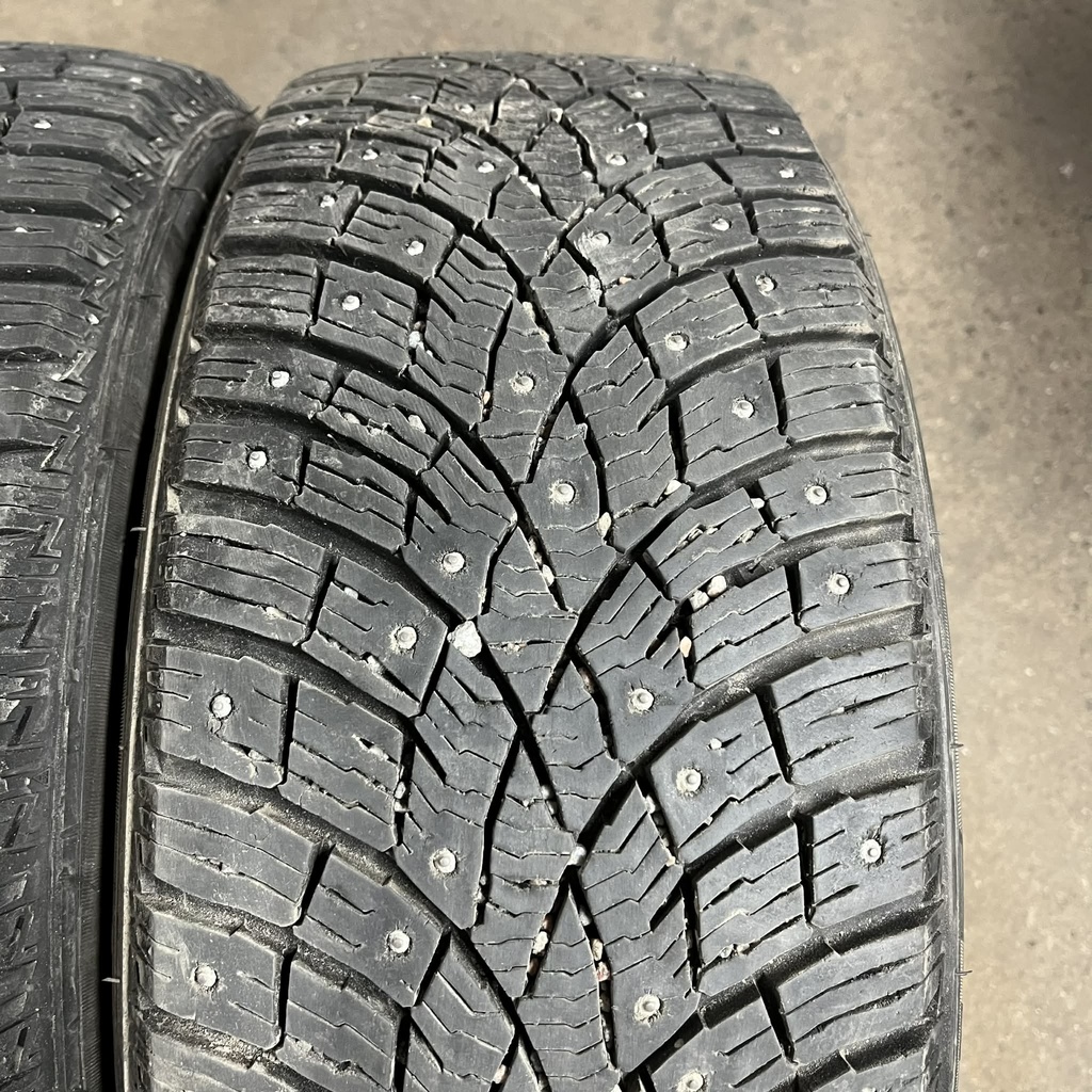 KÄYTETTY 225/50r17 Triangle IceLynx TI501