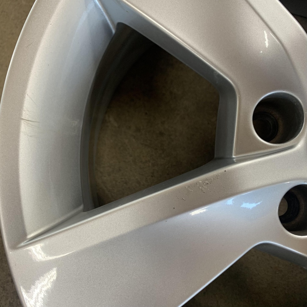 SKODA FABIA ORIGINAL 7.0×16″ 5/100 ET46 CB57.1 / KÄYTETYT VANTEET