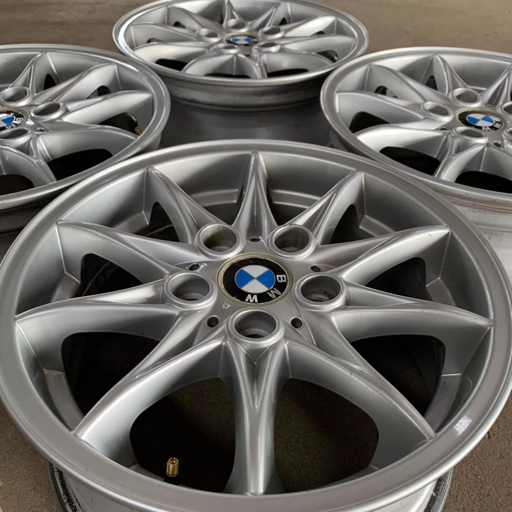 BMW Z4 (E85) ORIGINAL 7.0×16″ 5/120 ET47 CB72.5 / KÄYTETYT VANTEET