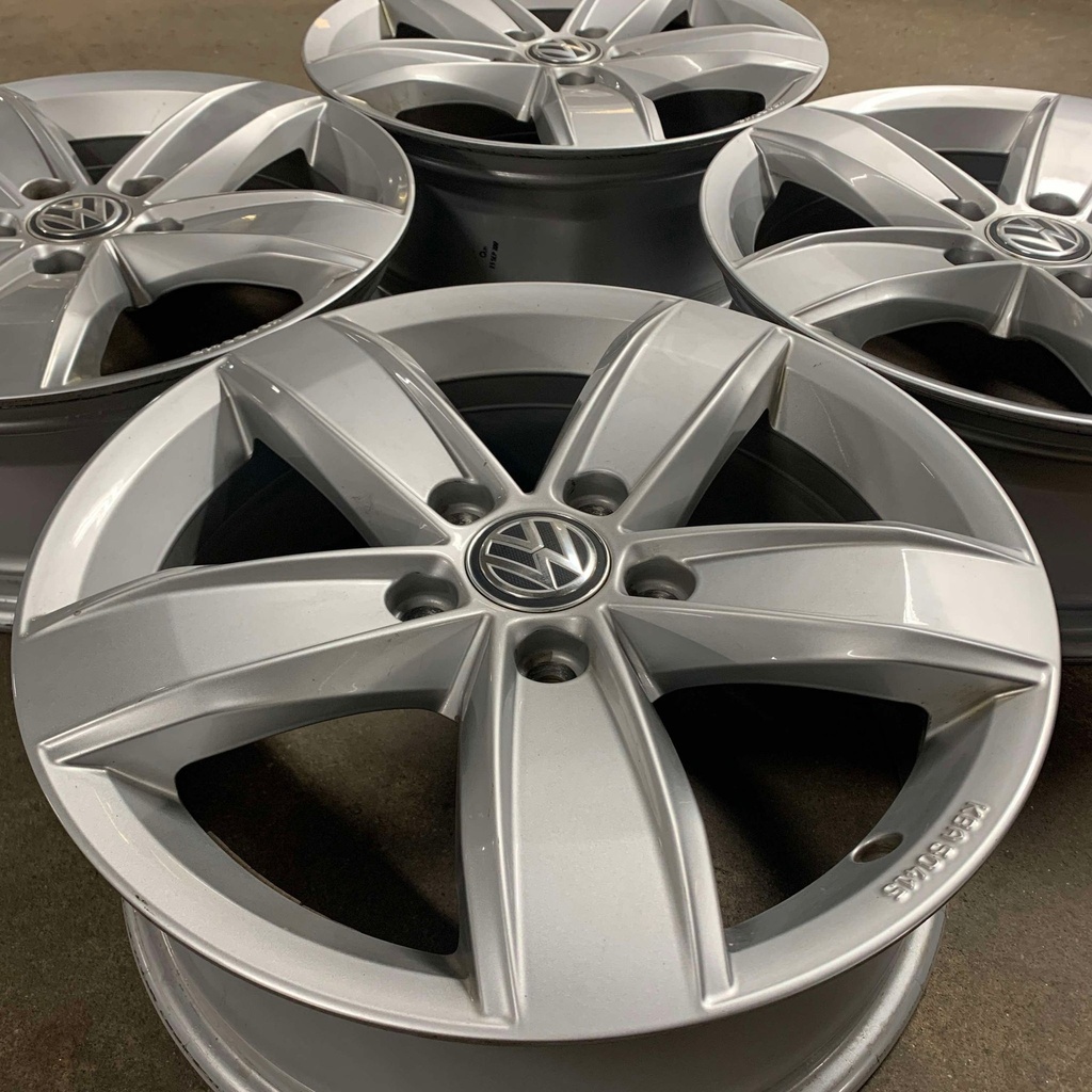 VOLKSWAGEN T-ROC ORIGINAL 6.5×16″ 5/112 ET43 CB57.1 / KÄYTETYT VANTEET