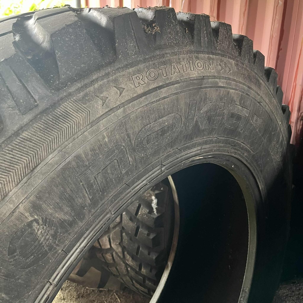 38" - 480/80r38 Nokian Tyres TRI 2 