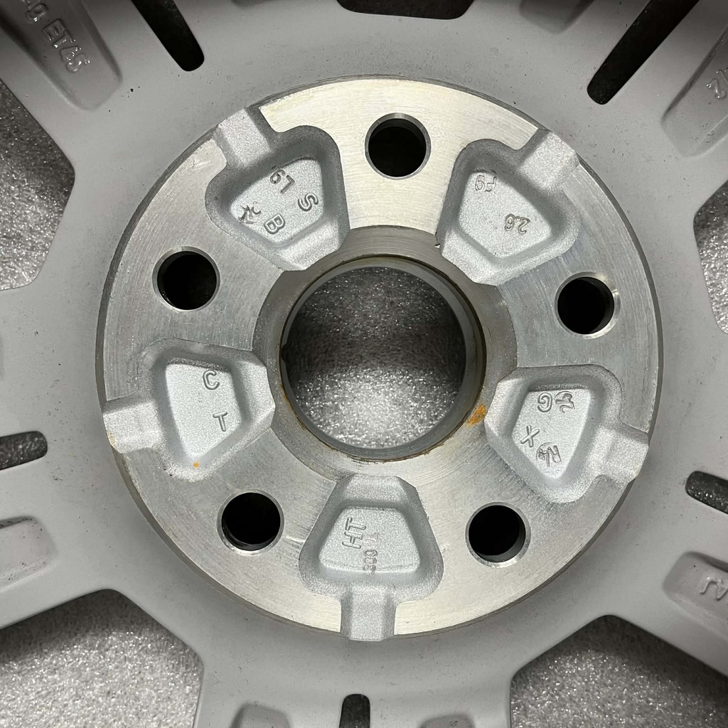 AUDI ORIGINAL 7.0x17 5/112 ET45 CB57.1