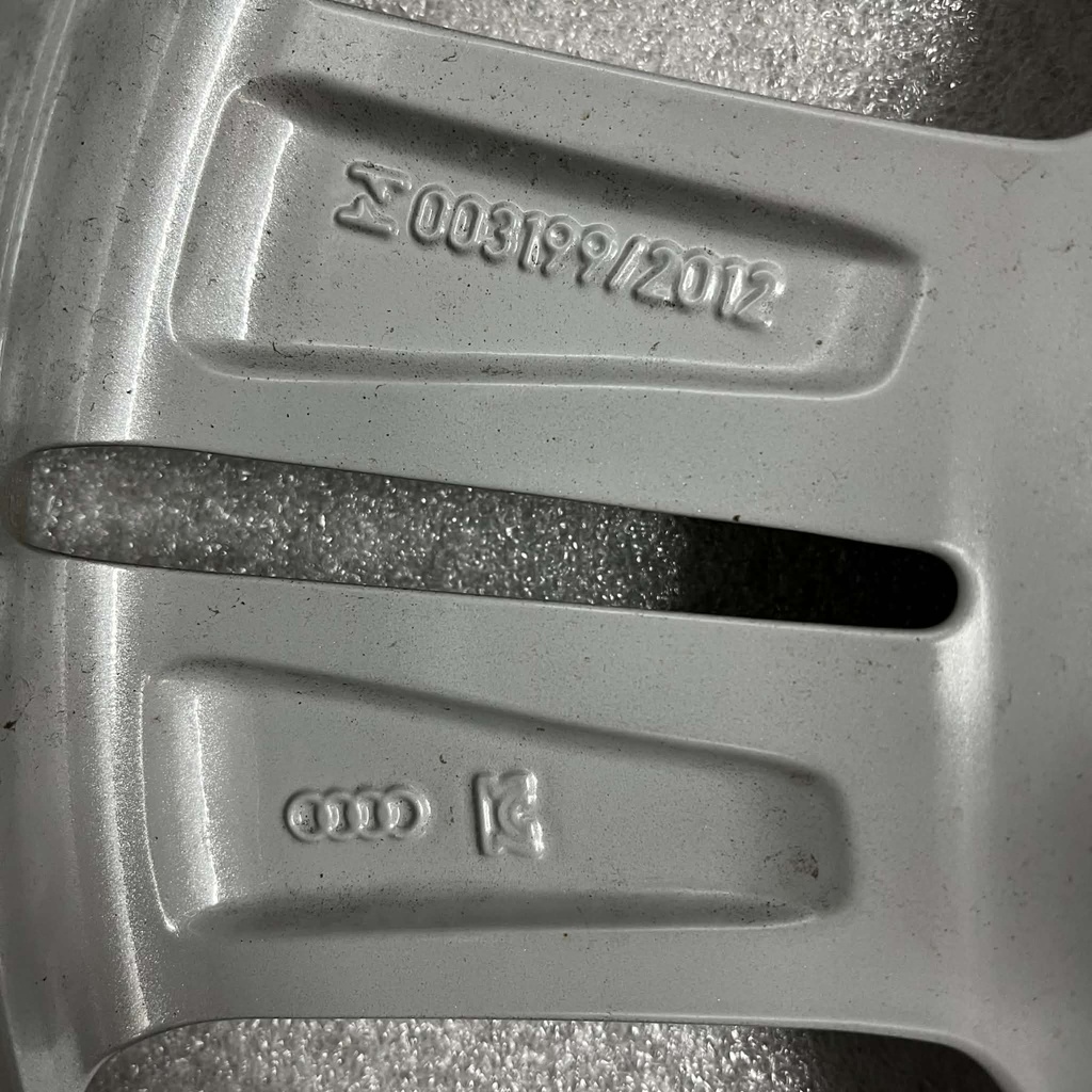 AUDI ORIGINAL 7.0x17 5/112 ET45 CB57.1