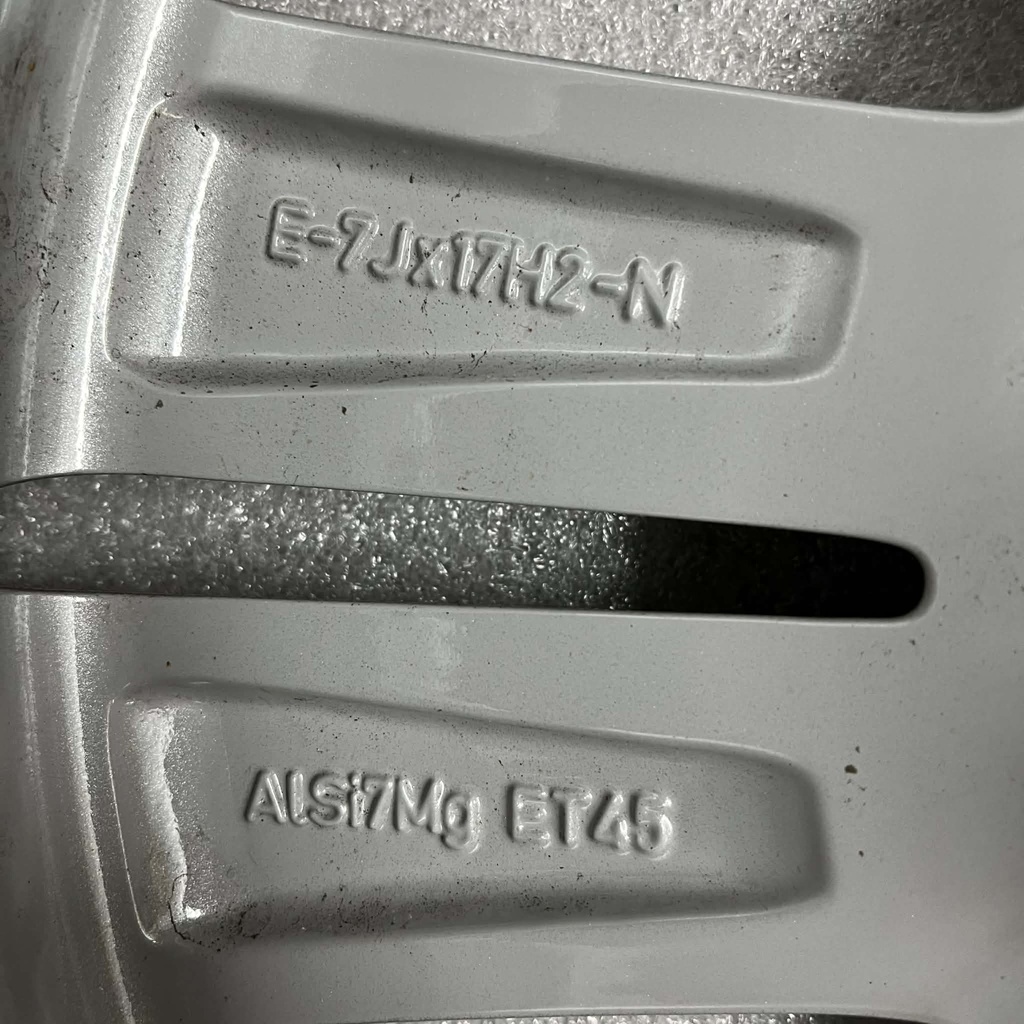 AUDI ORIGINAL 7.0x17 5/112 ET45 CB57.1