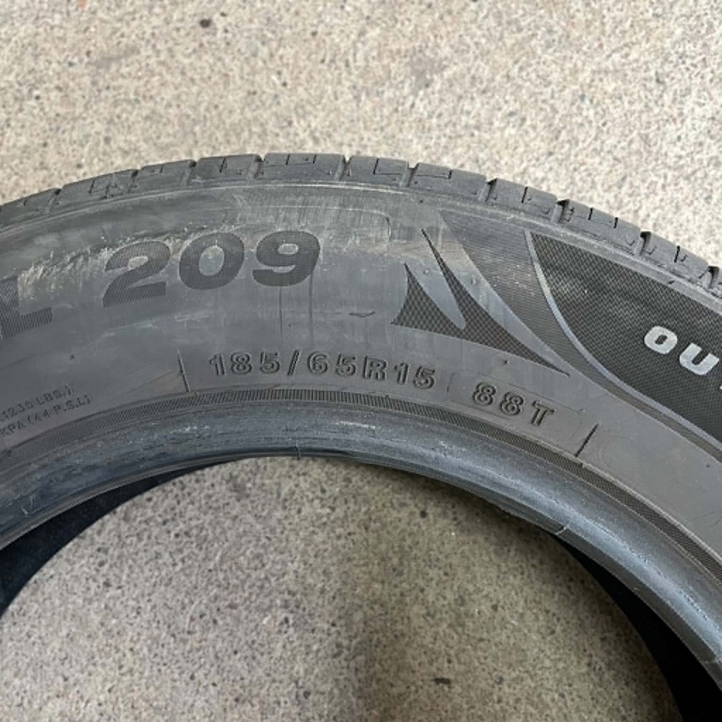 KÄYTETTY 185/65r15 Minerva Radial F209 (2 kpl)
