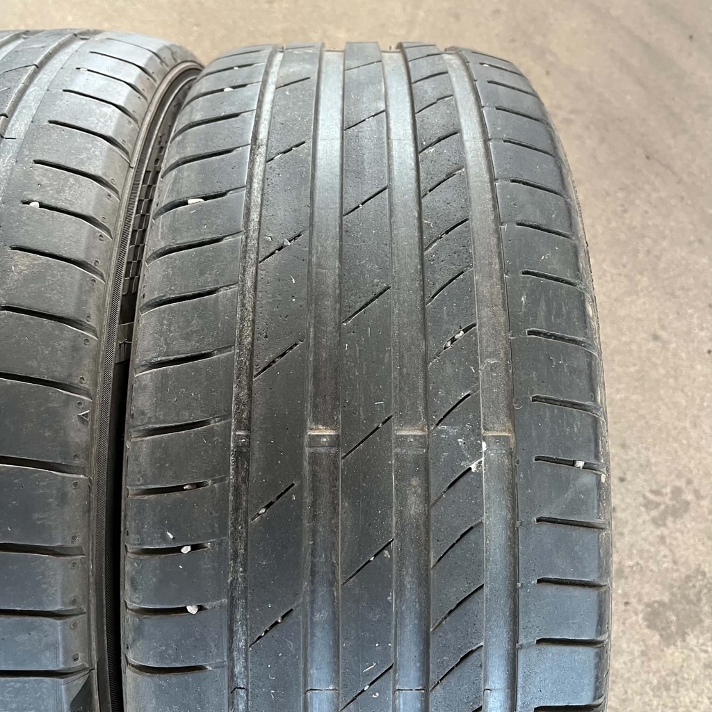 KÄYTETTY 225/45r18 Kumho PS71 (2 kpl)