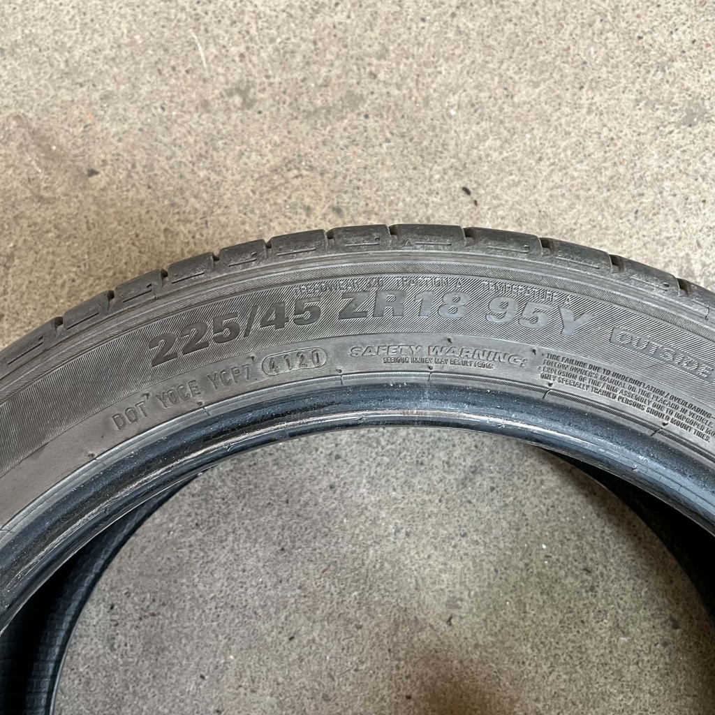 KÄYTETTY 225/45r18 Kumho PS71 (2 kpl)