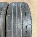 KÄYTETTY 235/40r19 Triangle Sportex TH201 (2 kpl)