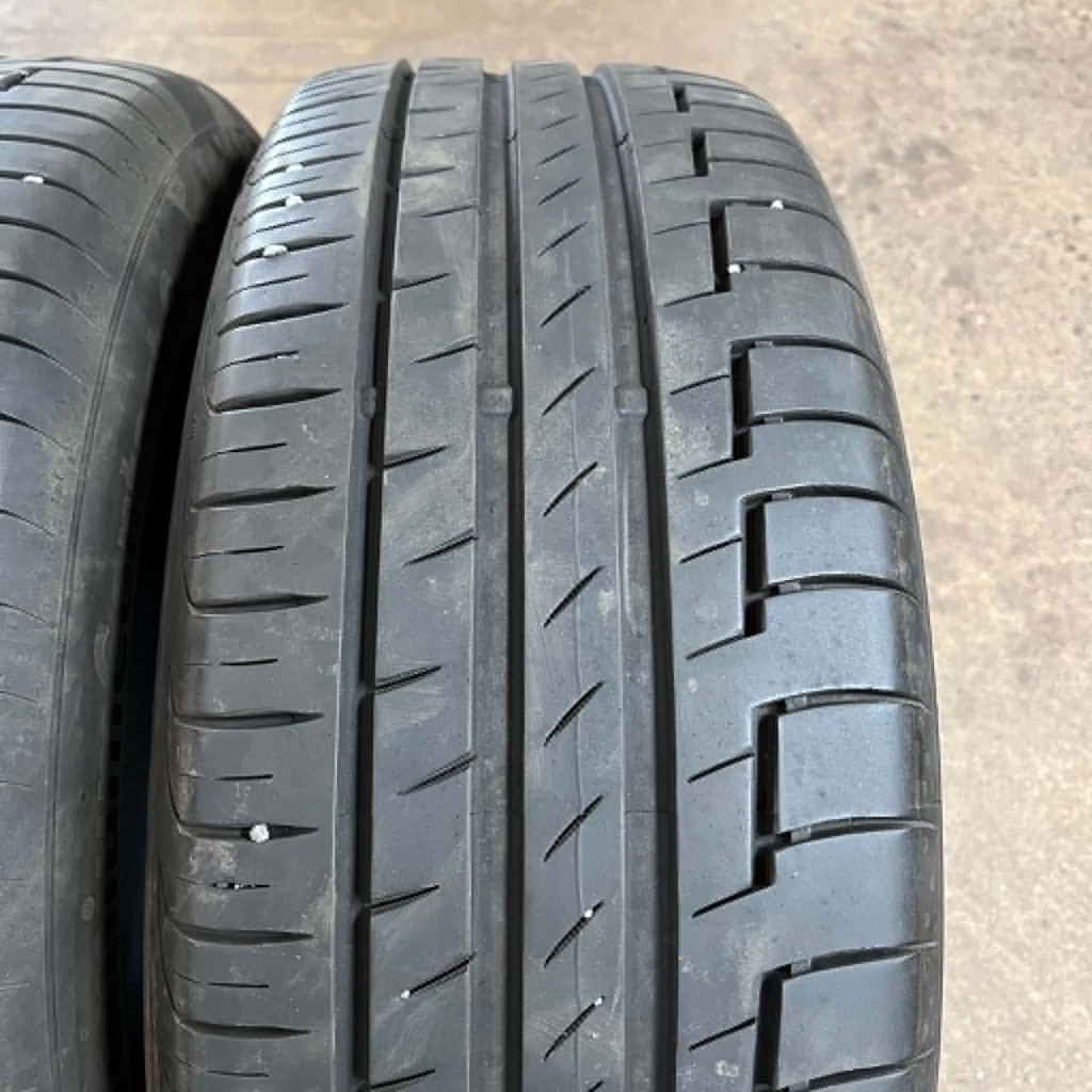 KÄYTETTY 215/55r17 Continental PremiumContact 6