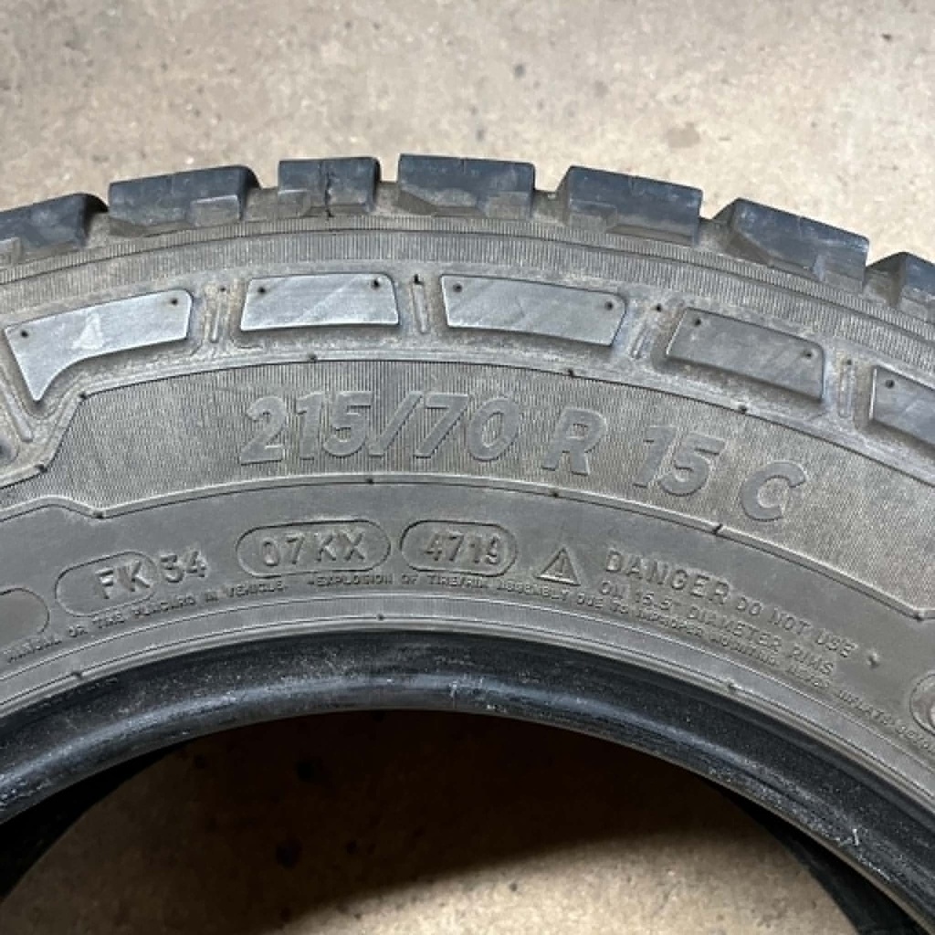KÄYTETTY 215/70r15C Michelin Agilis CrossClimate