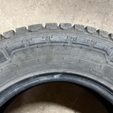 KÄYTETTY 215/70r15C Michelin Agilis CrossClimate (2 kpl)
