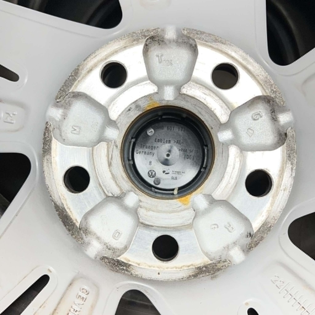 VOLKSWAGEN GOLF ORIGINAL 7.0×16″ 5/112 ET48 CB57.1 / KÄYTETYT VANTEET
