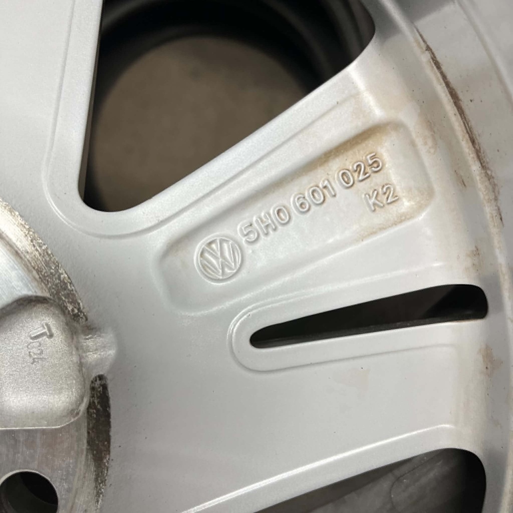 VOLKSWAGEN GOLF ORIGINAL 7.0×16″ 5/112 ET48 CB57.1 / KÄYTETYT VANTEET