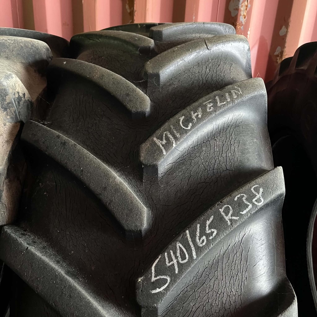 KÄYTETTY 540/65r38 Michelin