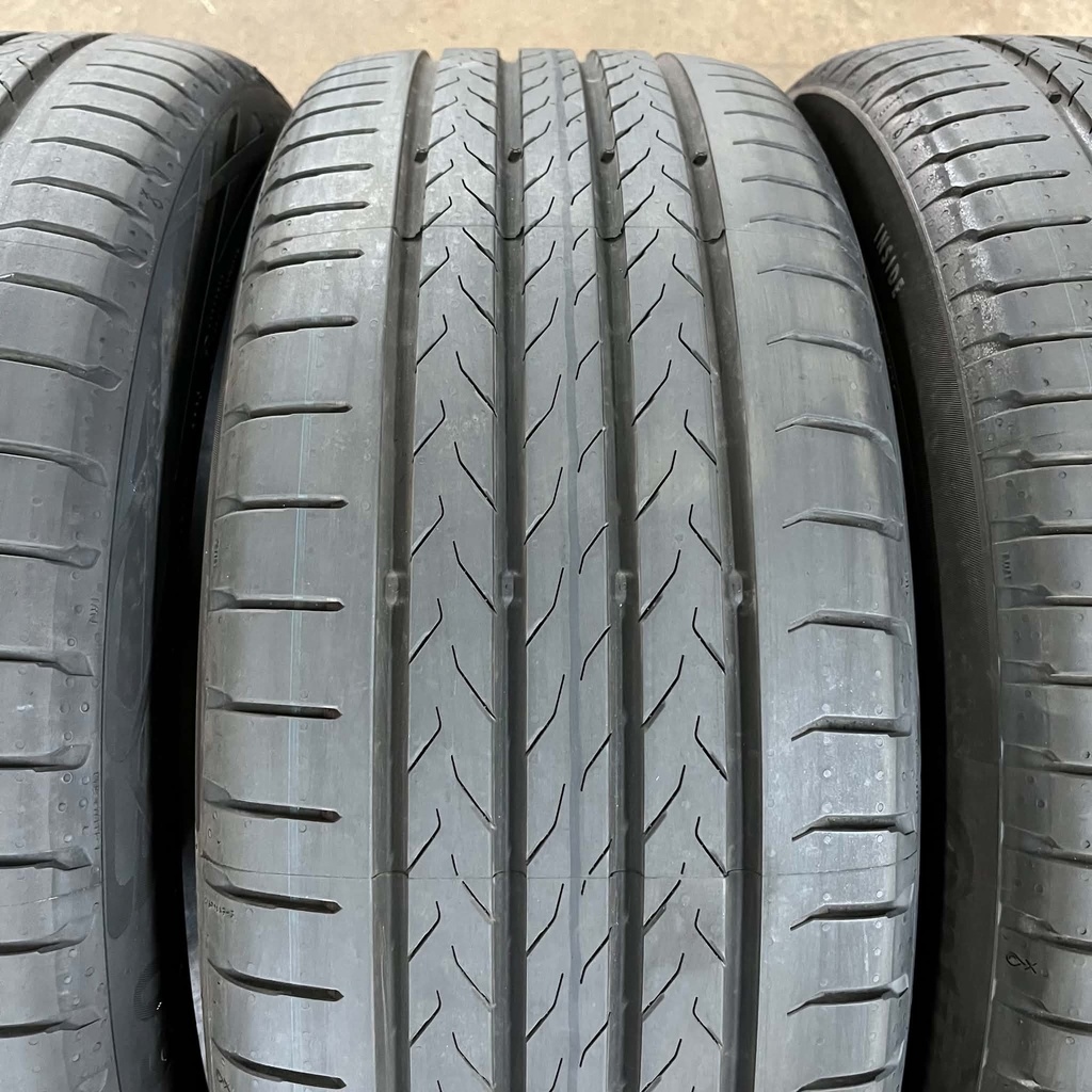 SIIRTOAJETUT 235/45r19 Continental EcoContact 6 Q