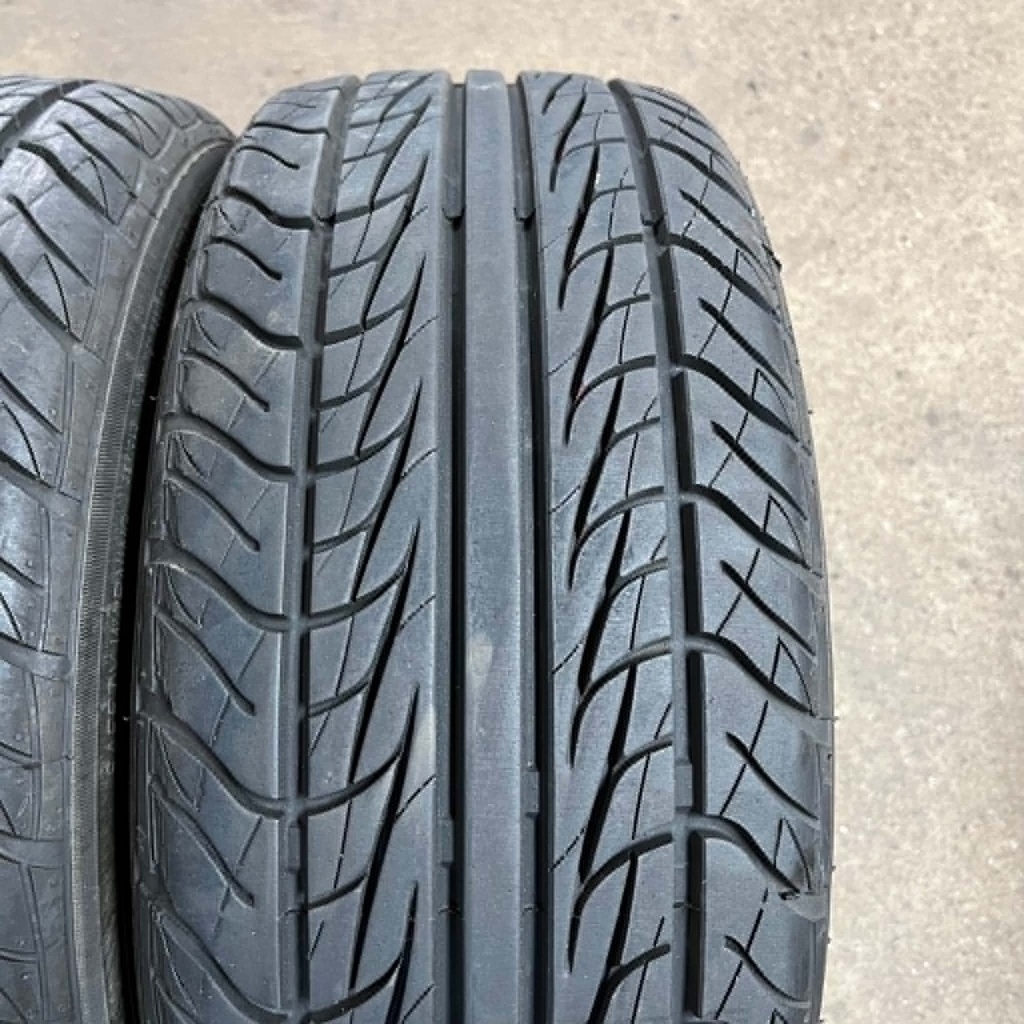 KÄYTETTY 205/60r13 Nankang Toursport 611