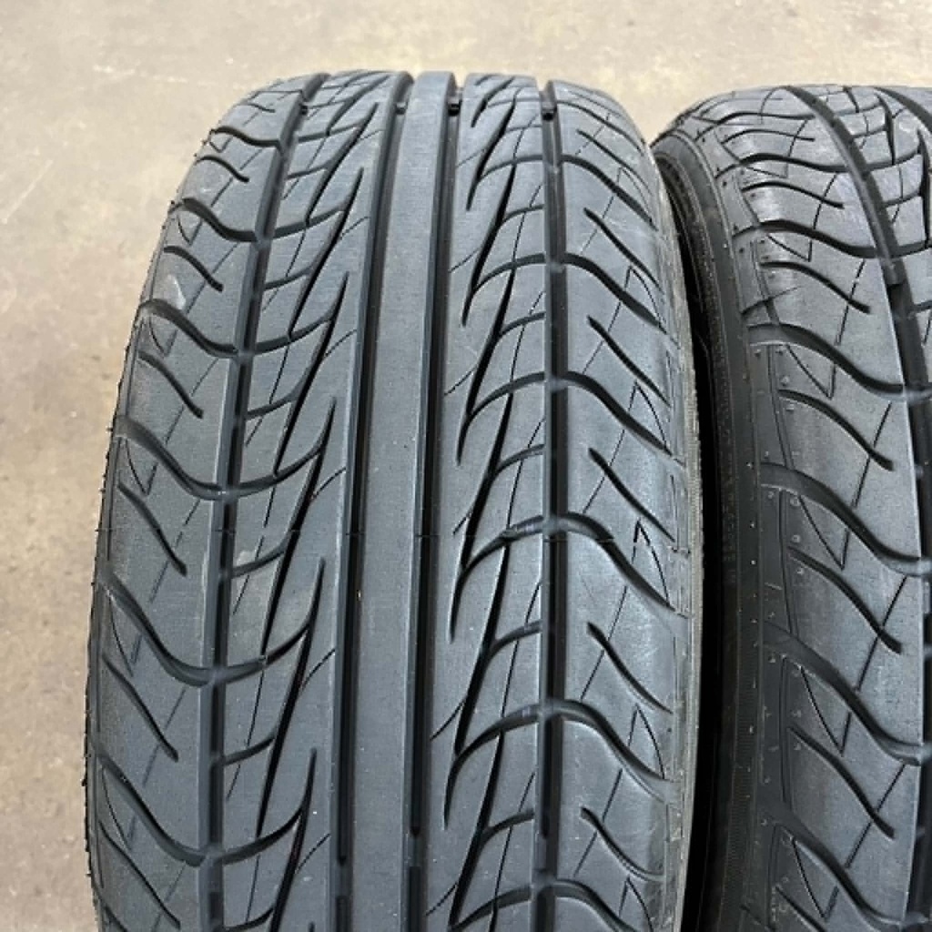 KÄYTETTY 205/60r13 Nankang Toursport 611