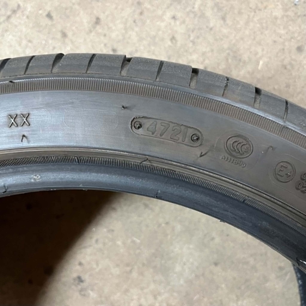 KÄYTETTY 235/40r18 Triangle Sportex TH201 (2 kpl)