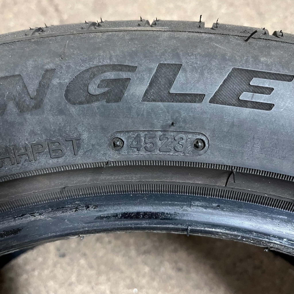 KÄYTETTY 225/50r18 Triangle EffexSport TH202 (2 kpl)