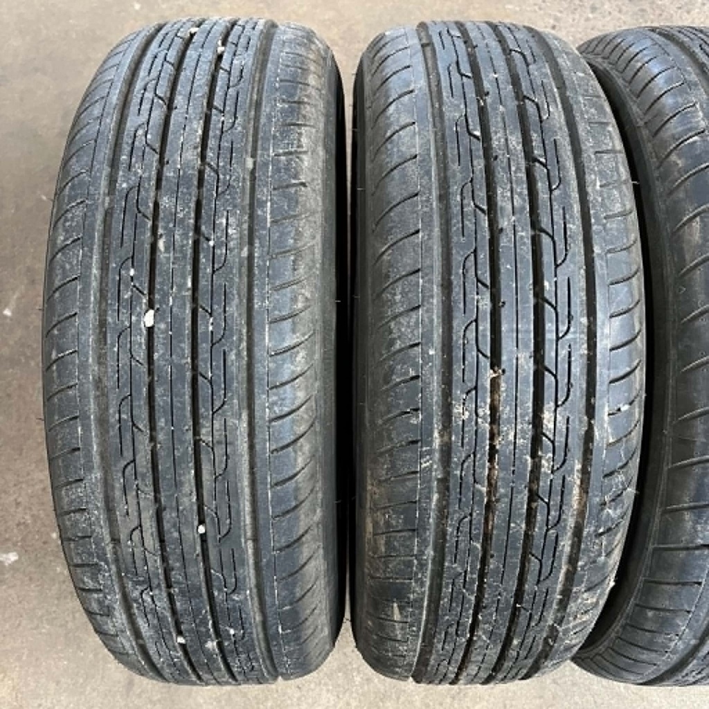 KÄYTETTY 185/70r13 Triangle TE301