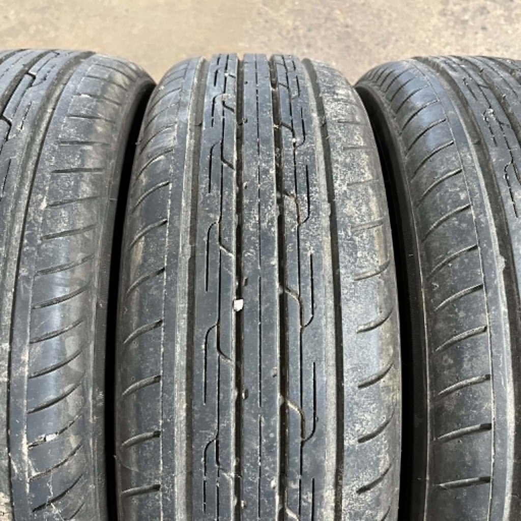 KÄYTETTY 185/70r13 Triangle TE301