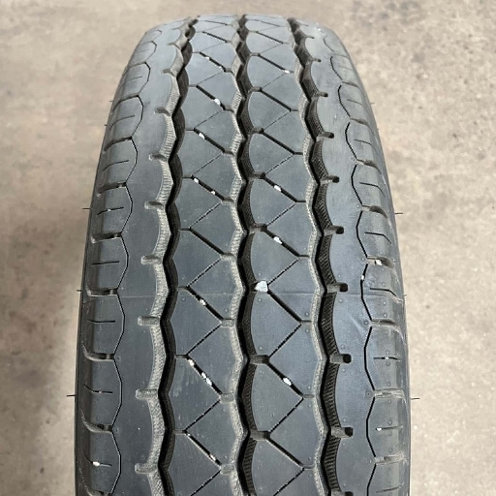 KÄYTETTY 215/75r16C Dynamo Hiscend-H MCO2 (1 KPL)