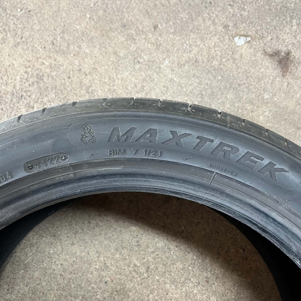 KÄYTETTY 225/45r17 Maxtrek Maximus M2 (2 kpl)
