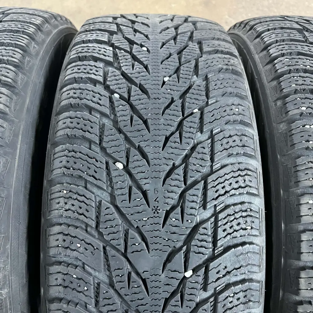 Nokian Tyres HKPLR3 2055516 (7).webp