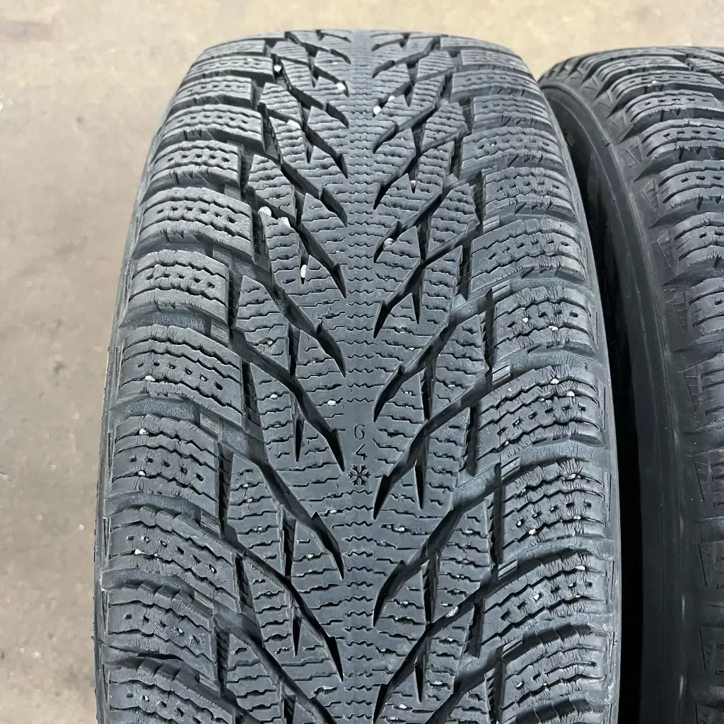Nokian Tyres HKPLR3 2055516 (6).webp