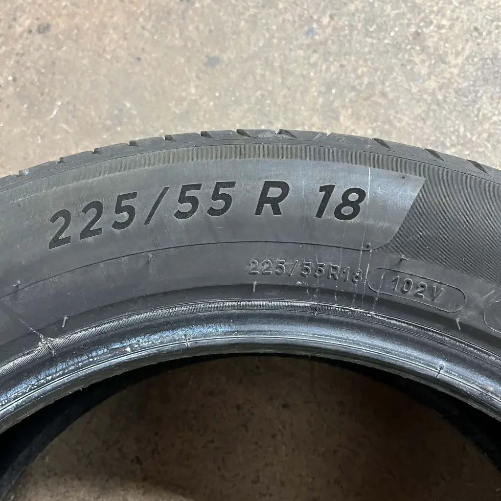 Michelin PRI4 2255518 (1).webp