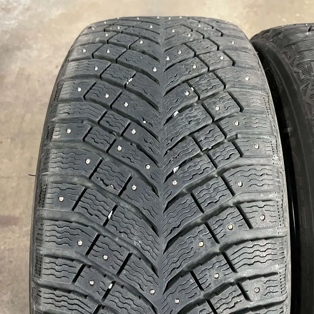Michelin XIN4 2555019 (5).webp